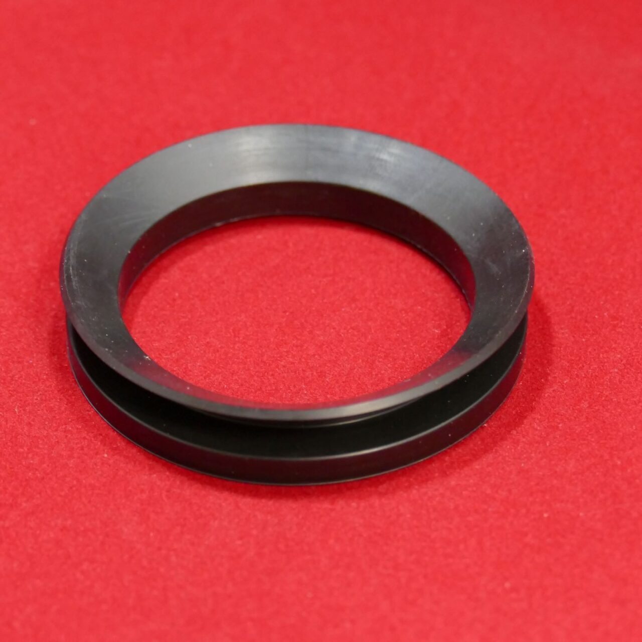 Spindle Bearing Bellow Seal. (On Outer Axle)